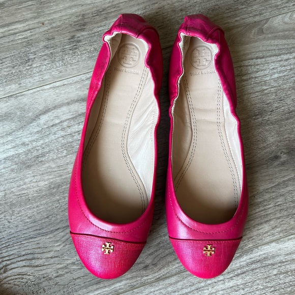 Tory Burch Fuchsia Leather Flats 7.5 excellent condition! - Picture 2 of 11